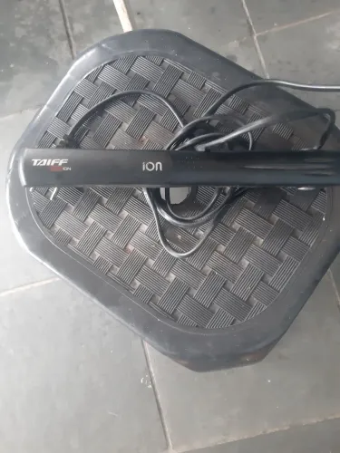 Chapinha para cabelo Taiff zap na descriçao