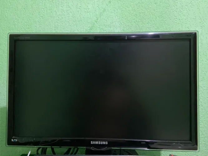 Monitor com defeito