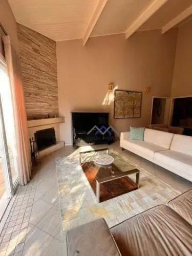 Casa para Locação 4 dormitórios (3 suítes) com 893m de Terreno - no Condomínio Residencial