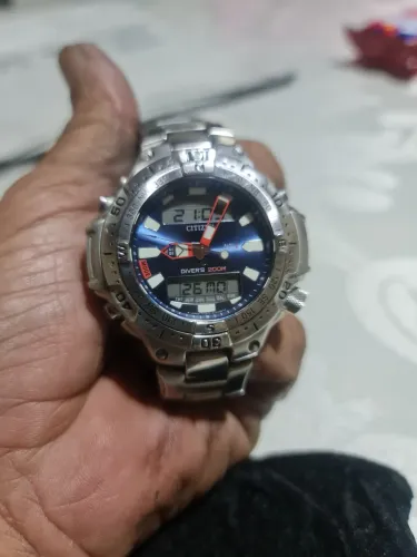 Vendo um raro relógio citizen aqualand jp 3000 em perfeito estado os três sensores ok