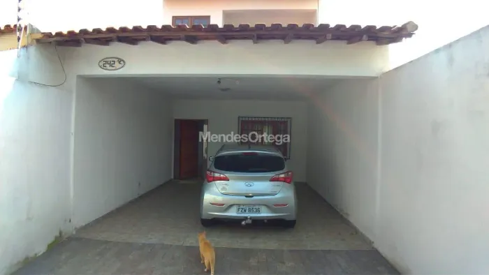 Casa com 3 dormitórios à venda, 175 m² por R$ 600.000,00 - Jardim Simus - Sorocaba/SP
