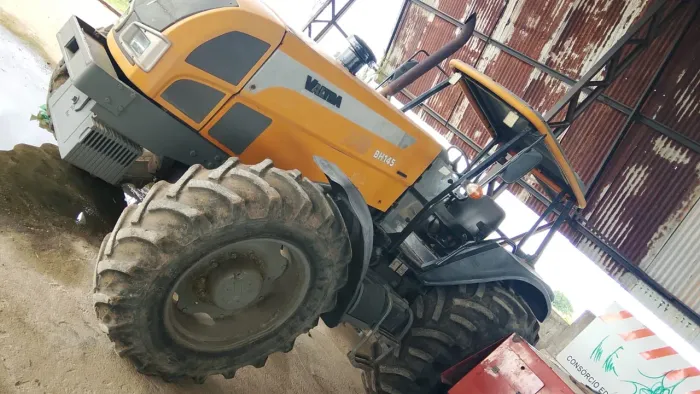 Trator Valtra B145 a venda 5731110