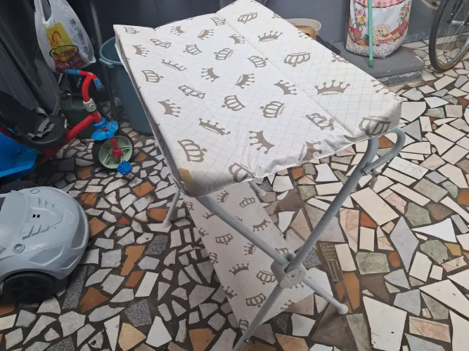 Cama de troca p bebe
