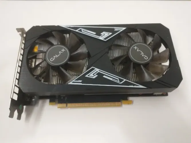 Placa De Vídeo Nvidia Gtx 1650 Ex 1click Oc Galax Pouco Uso (pouco uso)
