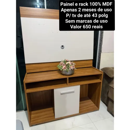 Painel e rack em MDF 