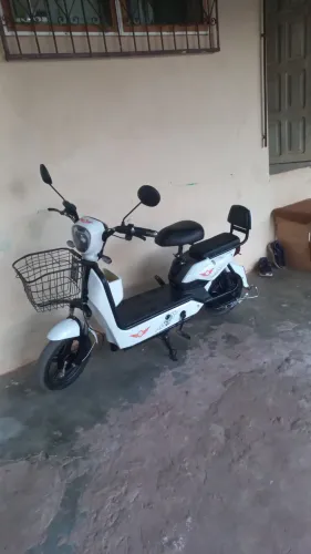 Scooter elétrica