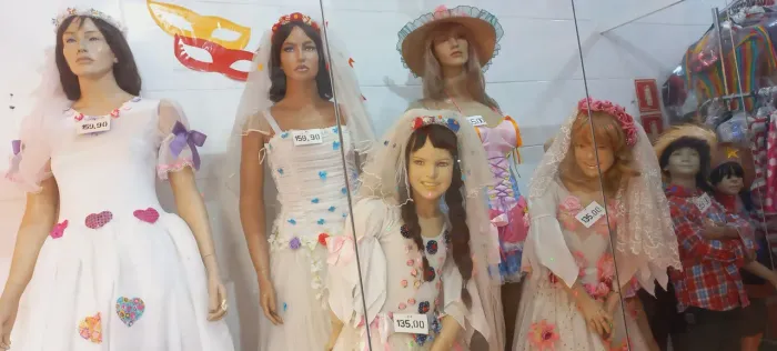 Moça ou senhora para loja