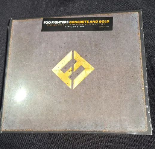 CD Foo Fighters - Concrete And Gold