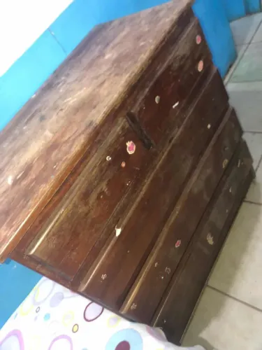 Cômoda Madeira maciça 250$