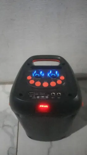 caixa boa bateria ok pouco tempo de uso no precinho 