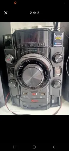 Aparelho de som LG.