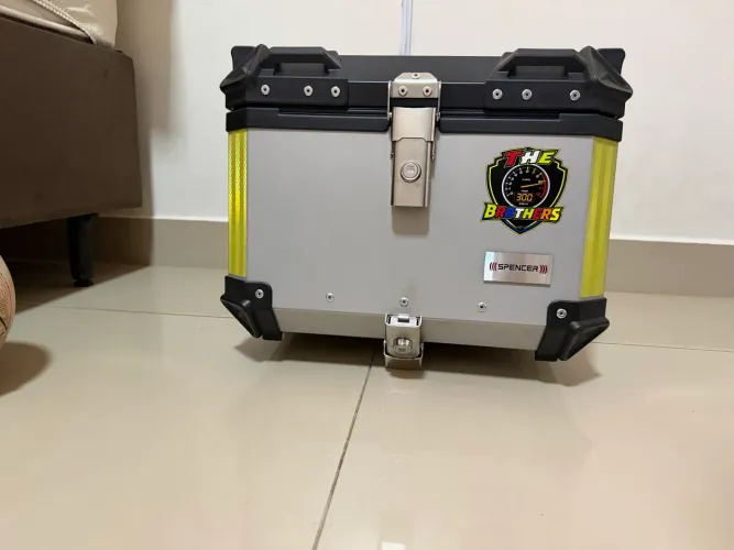 Baú de moto