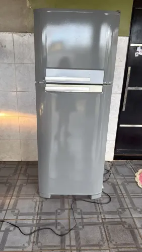 Geladeira Electrolux frosfree 460 litros funcionando perfeitamente sem defeito 1,100
