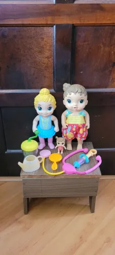 Vendo lote bonecas Baby Alive + Acessórios 