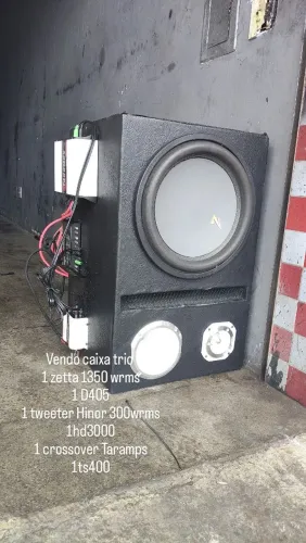 Caixa Trio de som 