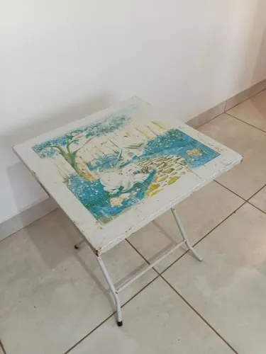 Mesinha infantil de aço dobrável