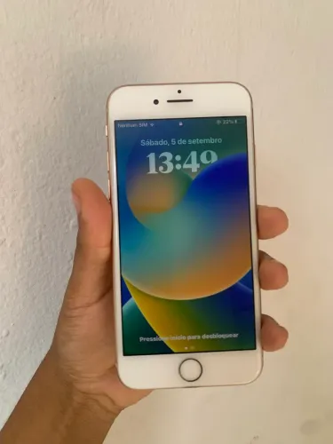 iPhone 8
