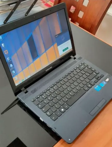 NOTEBOOK SAMSUNG NP 275 E
