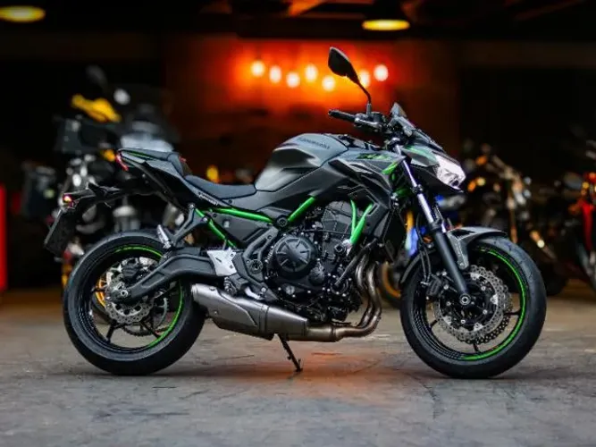 KAWASAKI Z 650