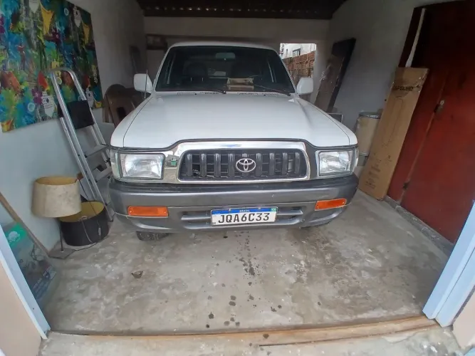 Toyota Hilux CD DX 4X2 3.0 8V 90cv Diesel 2002