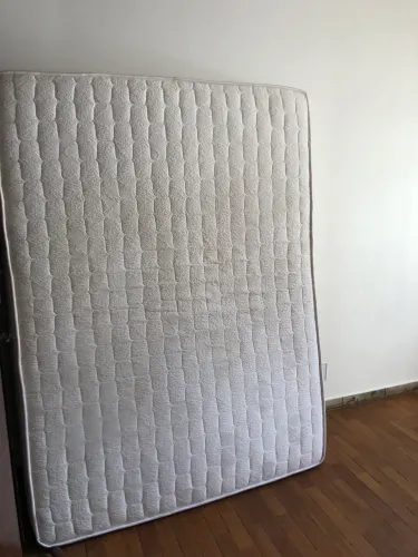 Cama de casal box (base e colchão)