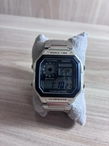 Relógio world time