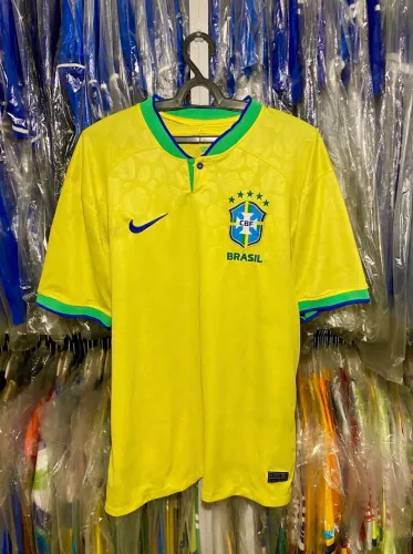 Camisa Seleção Brasil Retrô - Tamanho G (usada com detalhes)