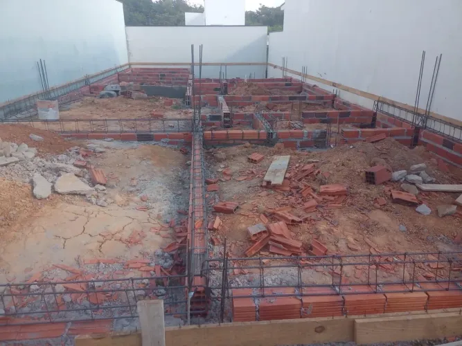 Cláudio construtor