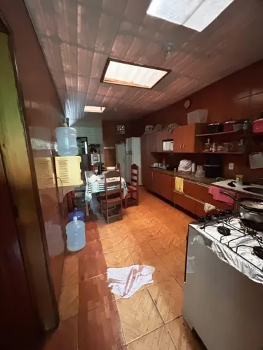 VENDE-SE CASA - EXCELENTE OPORTUNIDADE