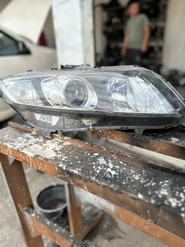 Farol dianteiro direito Honda New Civic 2014