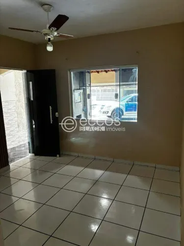 Casa à venda, 2 quartos, 2 vagas, Jardim São Conrado - Sorocaba/SP
