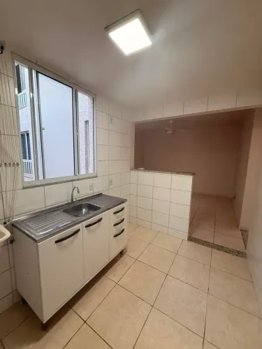 Imóvel para aluguel possui 48 metros quadrados com 2 quartos em Monte Castelo - Campo Gran