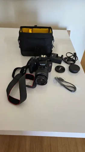 Canon EOS T6