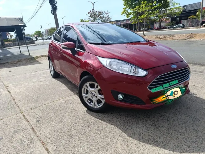 Ford Fiesta 1.6 16V Flex Aut. 5P 2015