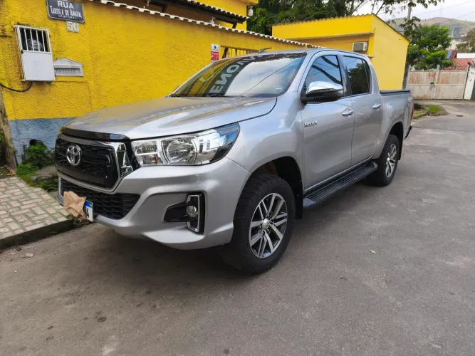 Toyota Hilux CD SRV 4X4 2.8 TDI Diesel Aut. 2019