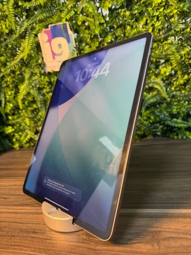iPad Pro 6a geração Wi-Fi A2436 MNXR3BZ/A Chip M2 256GB Cor Space Gray