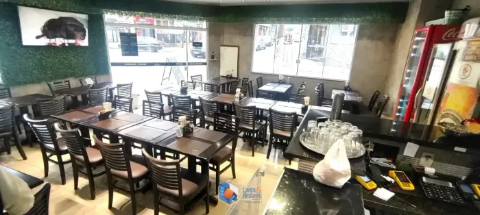 PONTO À VENDA, RESTAURANTE EQUIPADO E MOBILIADO A VENDA EM LOCALIZAÇÃO PRIVILEGIADA PRÓXIM