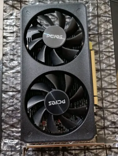 Placa de vídeo Radeon RX 550 4 GB Gddr5 nova!