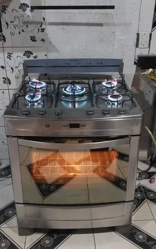 Ótimo fogão Brastemp top inox espelhado com tripla chama automático
