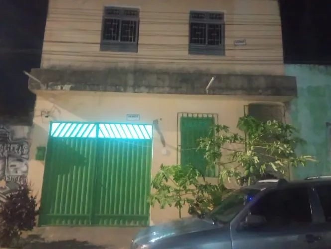 ALUGO CASA EM SANTA CECÍLIA 