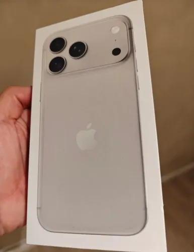 iPhone 18 pro max 256GB prata na caixa lacrada