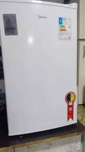 Frigobar Midea 124L