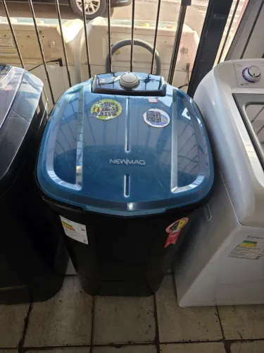 Tanquinho semi novo 
