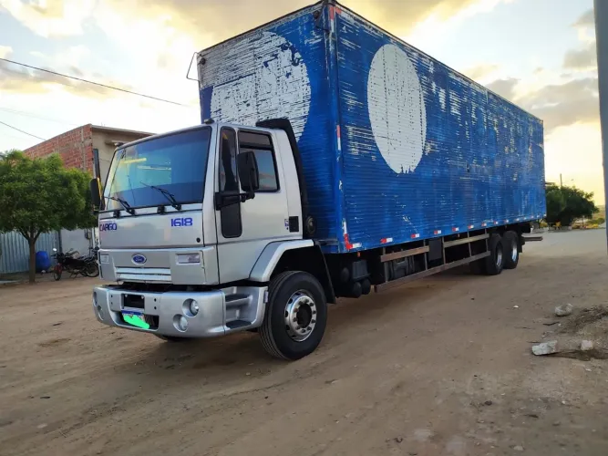 ano 89 motor cumis CRC reduzido tudo revisado