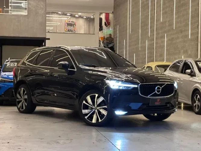 Volvo XC-60 XC 60 D-5 Momentum 2.0 AWD Diesel 5P 2020
