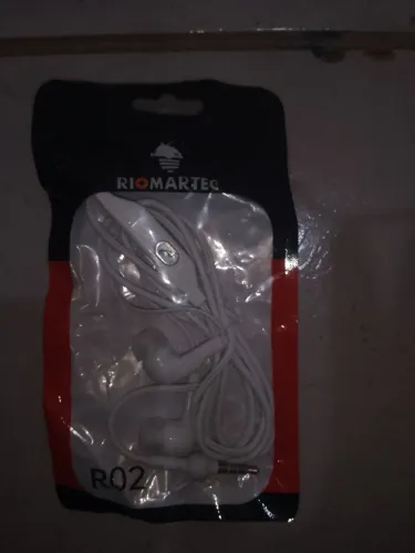 Fone de ouvido com fio -R$10- Porto velho