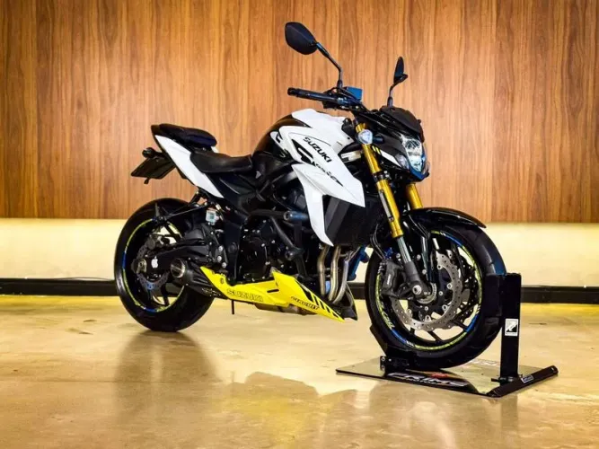 Suzuki GSX-S 750 AZ 2024