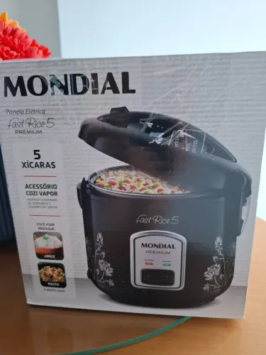 Panela Elétrica de Arroz novinha na caixa