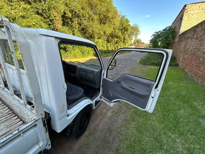 Kia Motors Bongo K-2700 2.7 4x2/4x4 Diesel 1999
