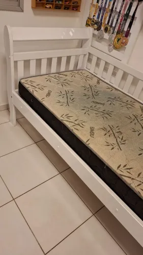 Cama auxiliar + colchão